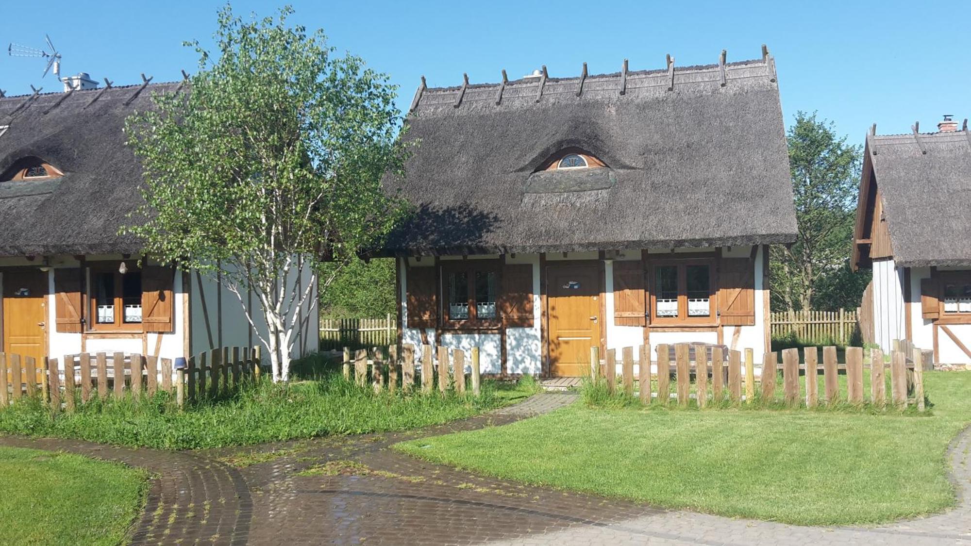 Zagroda Pod Gontem Kopalino Exteriör bild