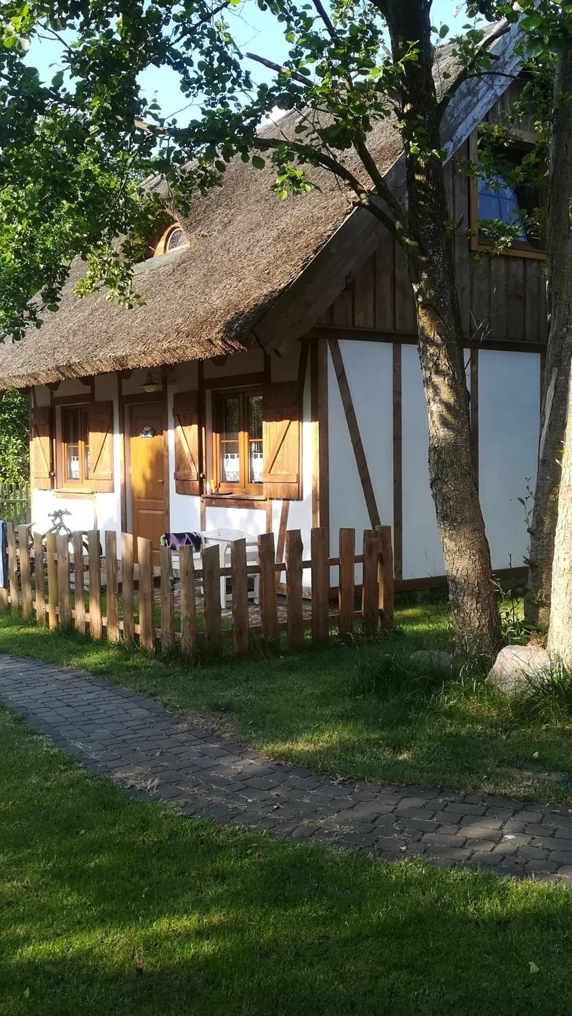 Zagroda Pod Gontem Kopalino Exteriör bild